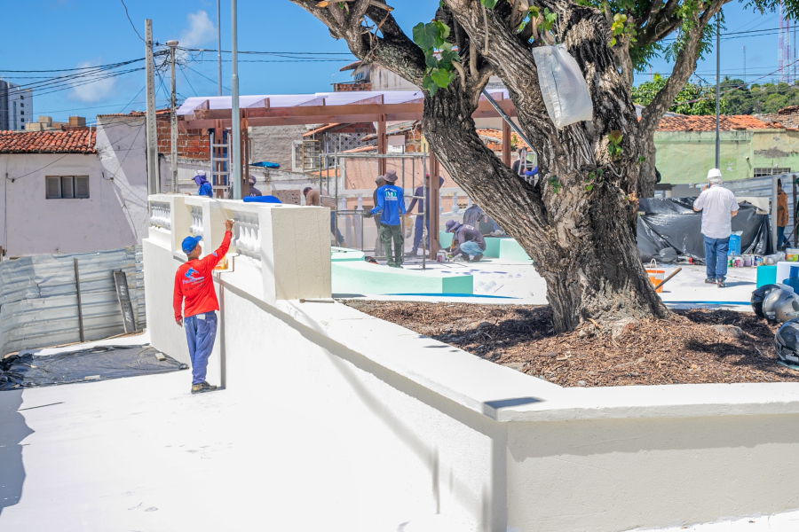 Nova Praça Nossa Senhora de Lourdes é inaugurada nesta quarta (7)